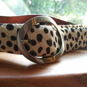 Benchcraft leather belt with silver tone buckle